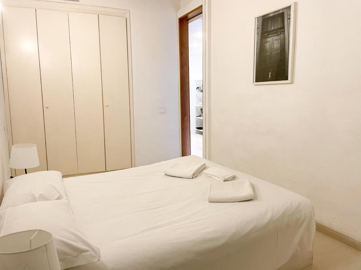 Colosseo 13 Boutique Apartment Рим Екстериор снимка